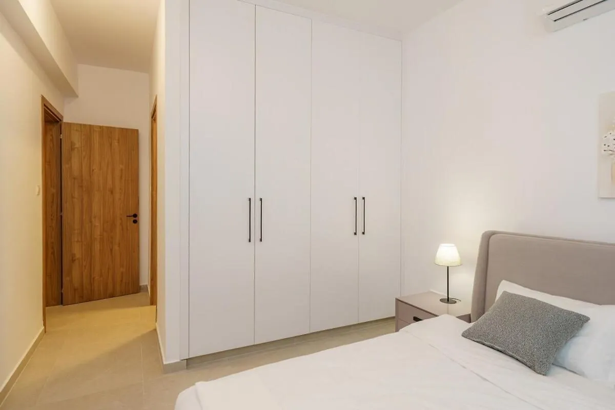 Apartment Kalamon Luxury Suite 105 With Pool Livadhia