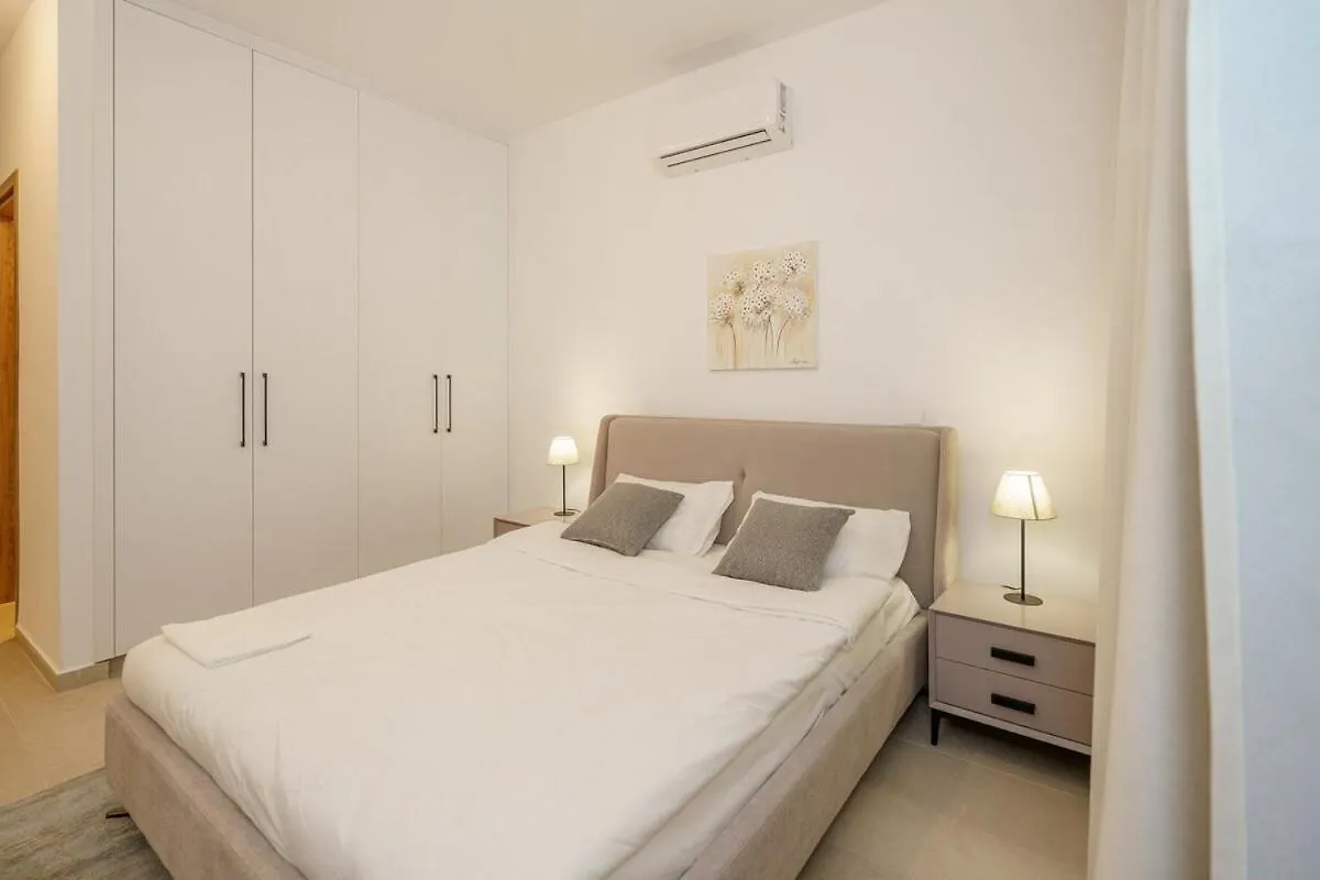 Apartment Kalamon Luxury Suite 105 With Pool Livadhia